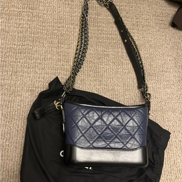Chanel Gabrielle hobo bag small navy - Picture 6 of 7